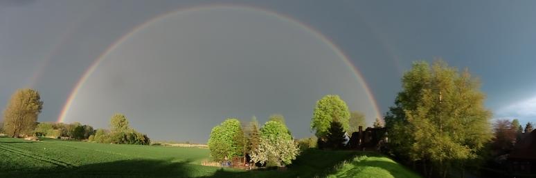 Regenbogen über Krautsand